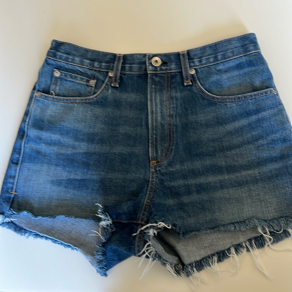 Rag & bone shorts mid wash sz 29
